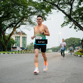 Runner Photo 8900546