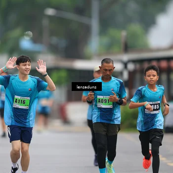 Runner Photo 8900662