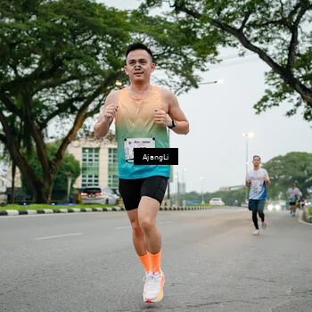 Runner Photo 8900664