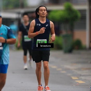Runner Photo 8900692