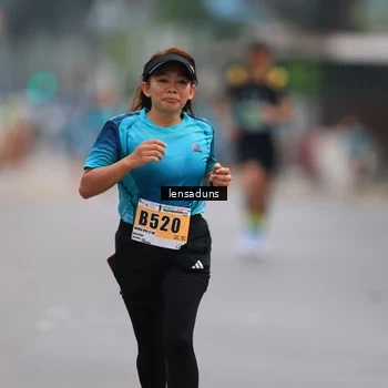 Runner Photo 8900694