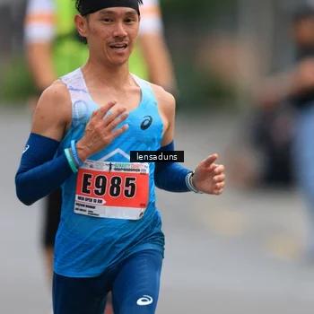 Runner Photo 8900698