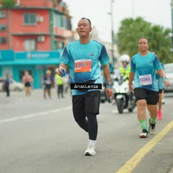 Runner Photo 8900711