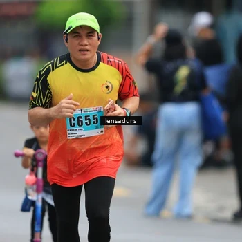 Runner Photo 8900733