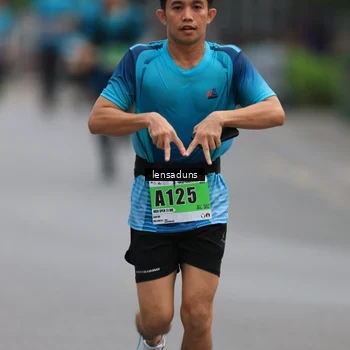 Runner Photo 8900741