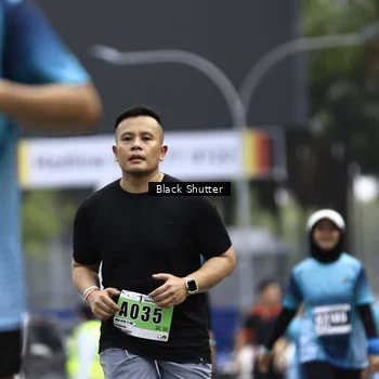 Runner Photo 8900744