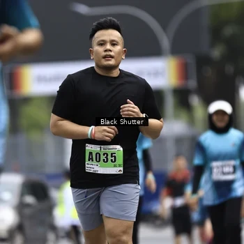 Runner Photo 8900754