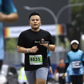 Runner Photo 8900757