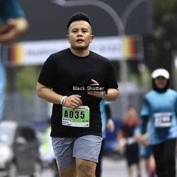 Runner Photo 8900762