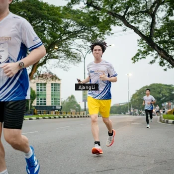 Runner Photo 8900791
