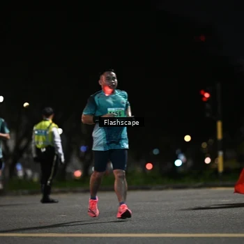 Runner Photo 8900799