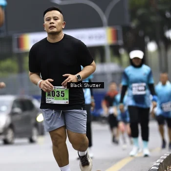 Runner Photo 8900811