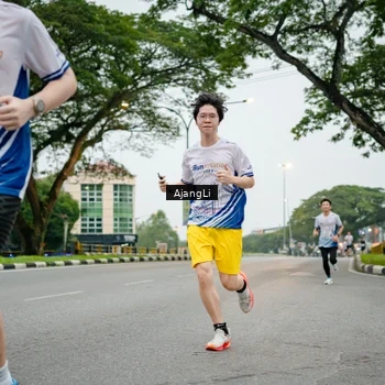 Runner Photo 8900864