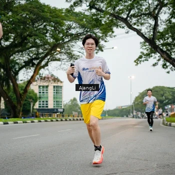 Runner Photo 8900884