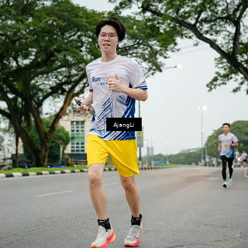 Runner Photo 8900909