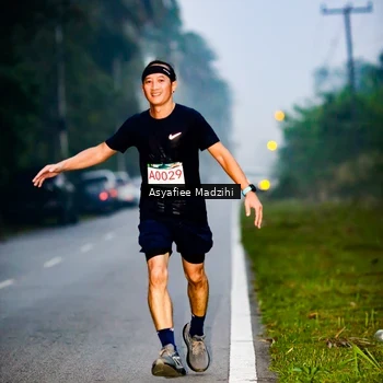 Runner Photo 8901012