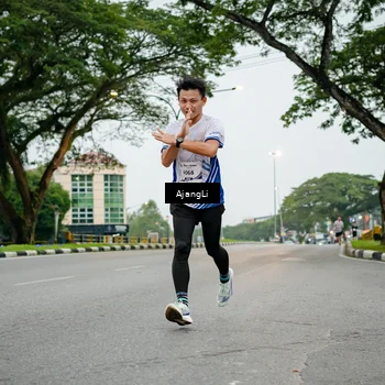 Runner Photo 8901018