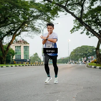 Runner Photo 8901034