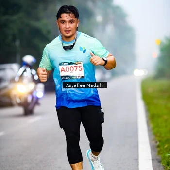 Runner Photo 8901043