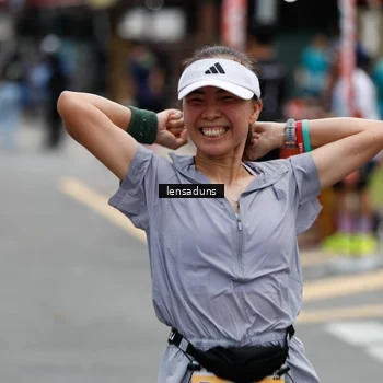 Runner Photo 8901047