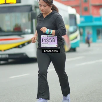 Runner Photo 8901066