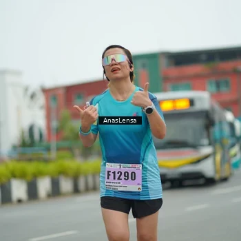 Runner Photo 8901071
