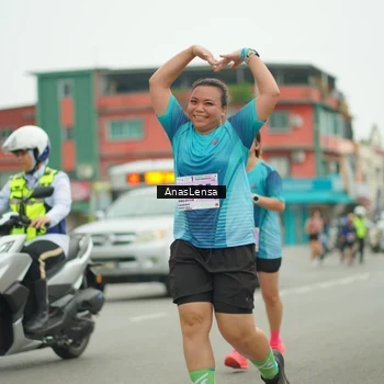 Runner Photo 8901072