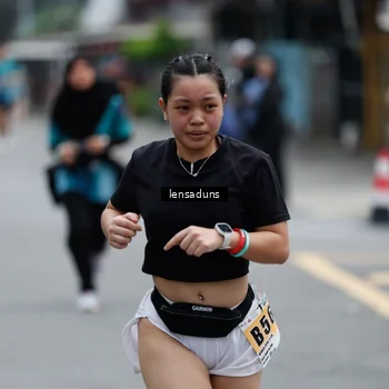 Runner Photo 8901106