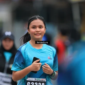 Runner Photo 8901114