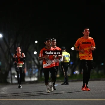 Runner Photo 8901120