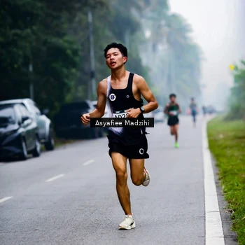Runner Photo 8901136