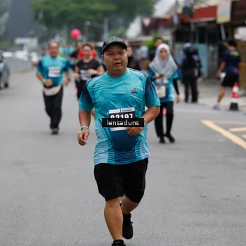 Runner Photo 8901153