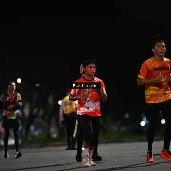 Runner Photo 8901156
