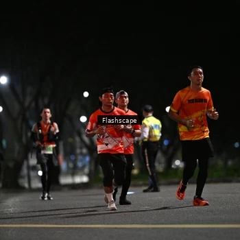 Runner Photo 8901188