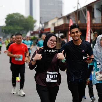 Runner Photo 8901198