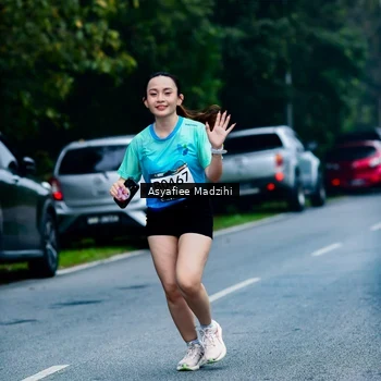 Runner Photo 8901207