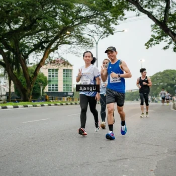 Runner Photo 8901224