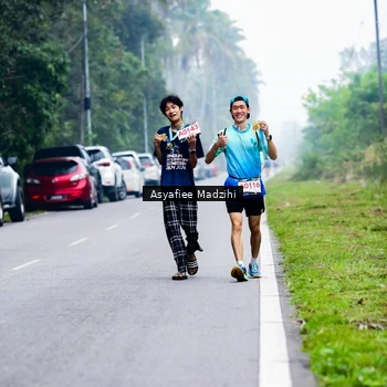 Runner Photo 8901258