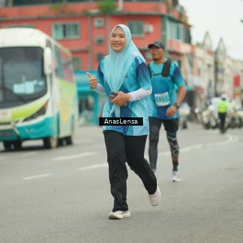Runner Photo 8901284