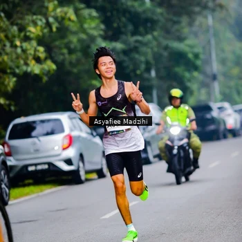 Runner Photo 8901293