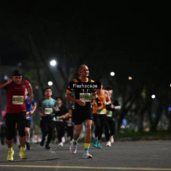 Runner Photo 8901305