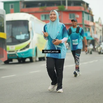 Runner Photo 8901316