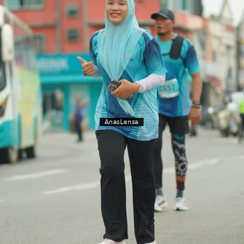 Runner Photo 8901333
