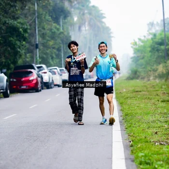 Runner Photo 8901346