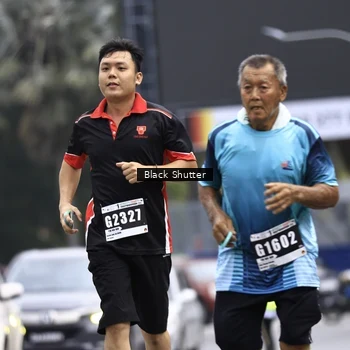 Runner Photo 8901376