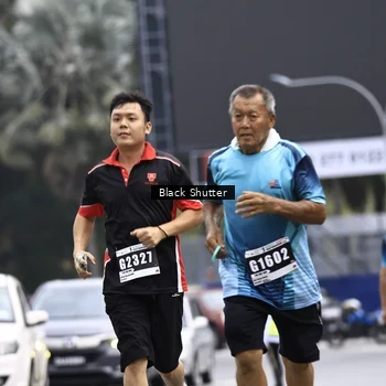 Runner Photo 8901384