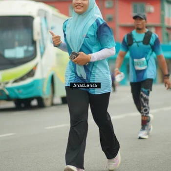 Runner Photo 8901405