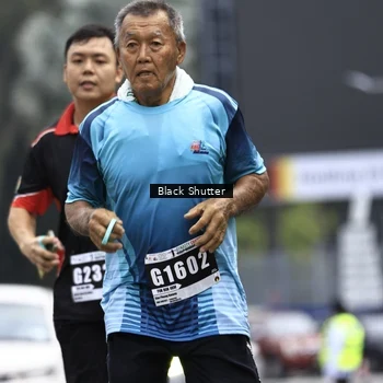 Runner Photo 8901411