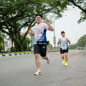 Runner Photo 8901417