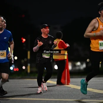 Runner Photo 8901419